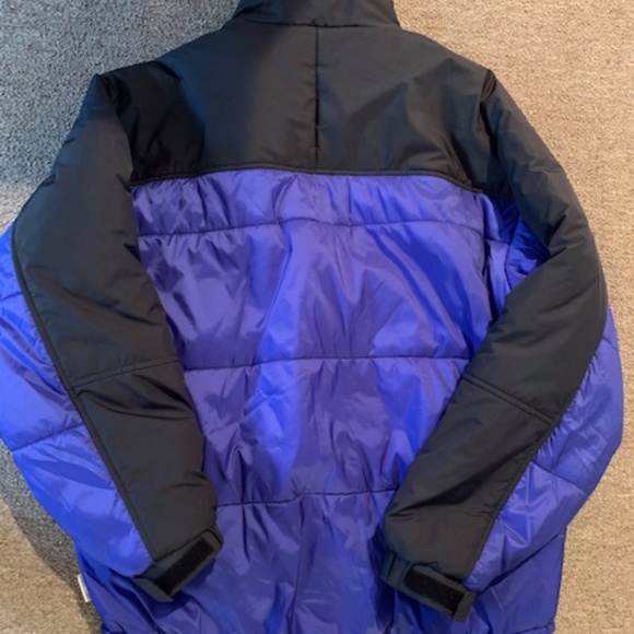 Mountain Equipment Co-op Jacket - Made in Canada - Picture 4 of 5